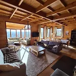 펜션 Sous Le Cielle D'ardenne - Met Sauna En Zwembad