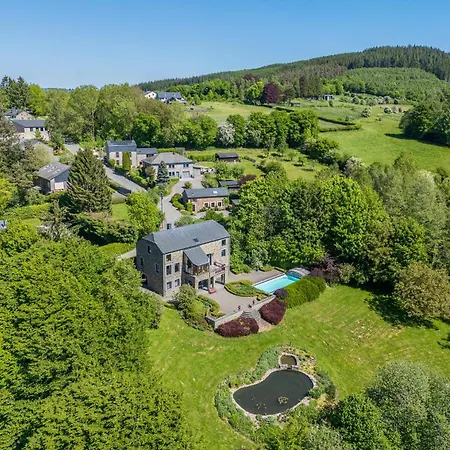 Dom wakacyjny Sous Le Cielle D'ardenne - Met Sauna En Zwembad